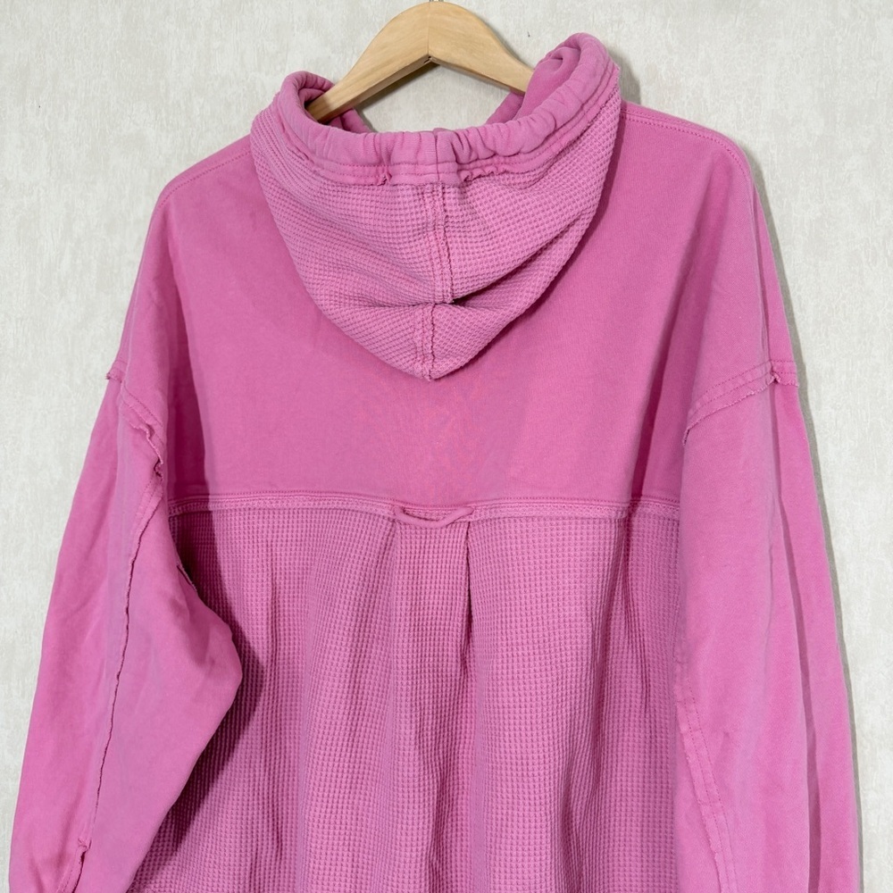American Eagle Women’s Textured Big Hug Hooded Waffle Shaket Button Front Pink M - Picture 7 of 14